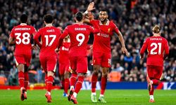 Liverpool, Premier Lig'deki zirve yarışında liderliğe yükseldi