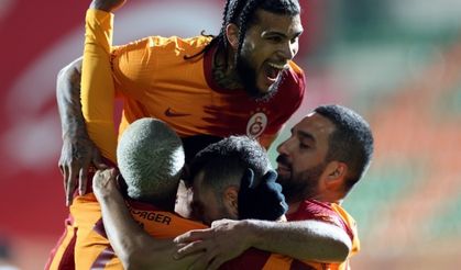 Galatasaray, zorlu Alanya virajından 3 puanla döndü