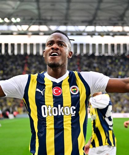 Beşiktaş'ı deviren Fenerbahçe şampiyonluk umutlarını sürdürdü