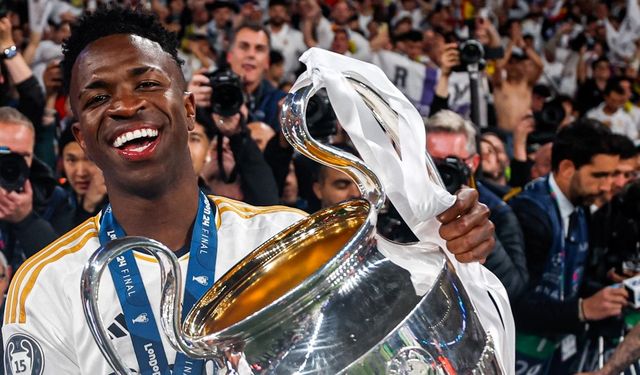 UEFA Şampiyonlar Ligi'nde sezonun en iyi oyuncusu Vinicius Junior oldu