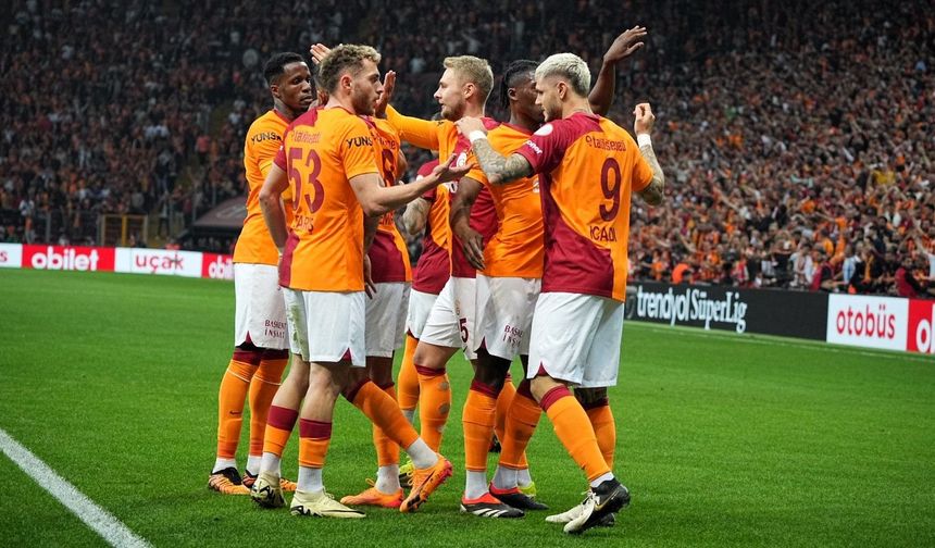 Hatayspor'u tek golle deviren Galatasaray'da Okan Buruk rekor kırdı