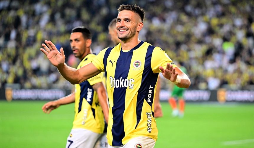 Tadic ve Dzeko ikilisi Fenerbahçe'ye galibiyeti getirdi